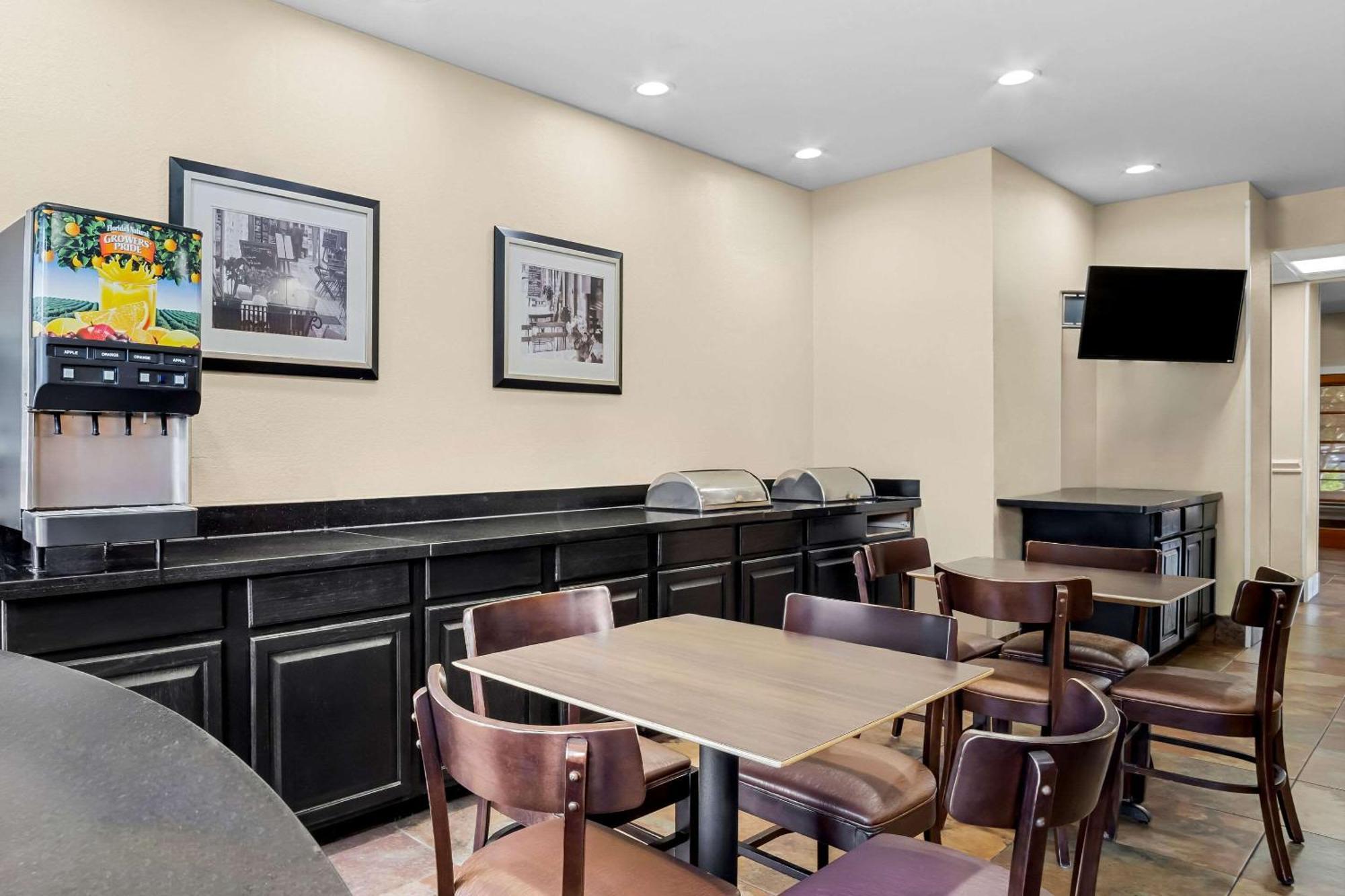 Mainstay Suites Addison-Dallas Εξωτερικό φωτογραφία