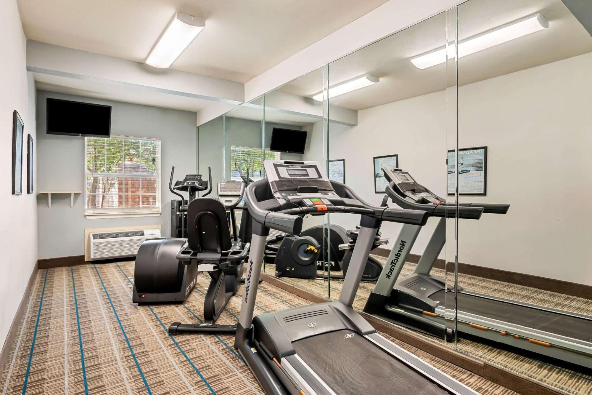 Mainstay Suites Addison-Dallas Εξωτερικό φωτογραφία
