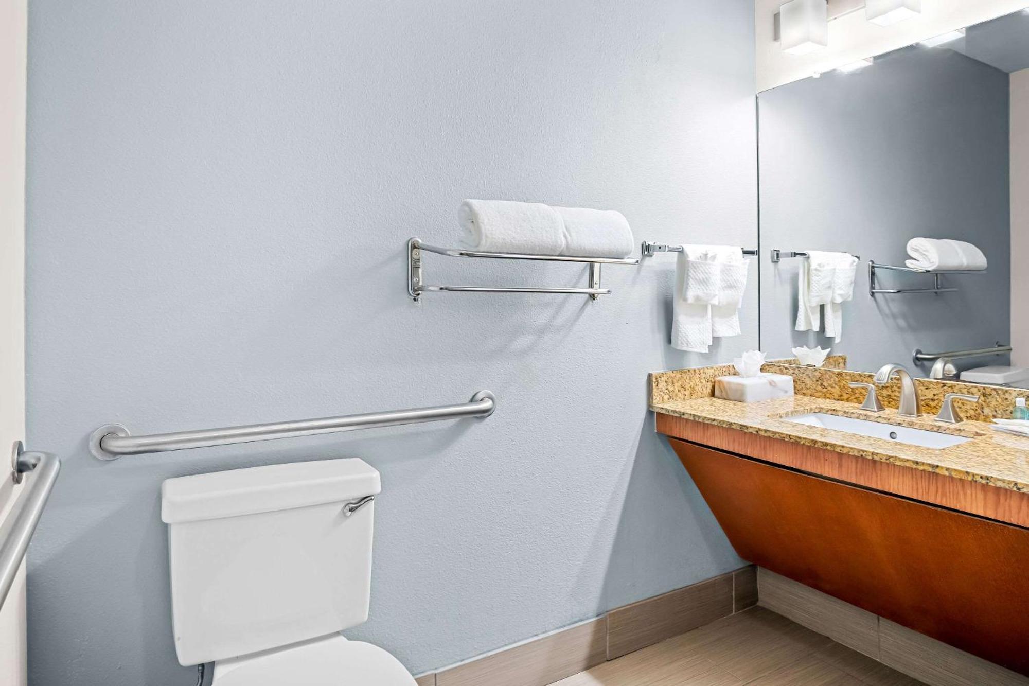 Mainstay Suites Addison-Dallas Εξωτερικό φωτογραφία